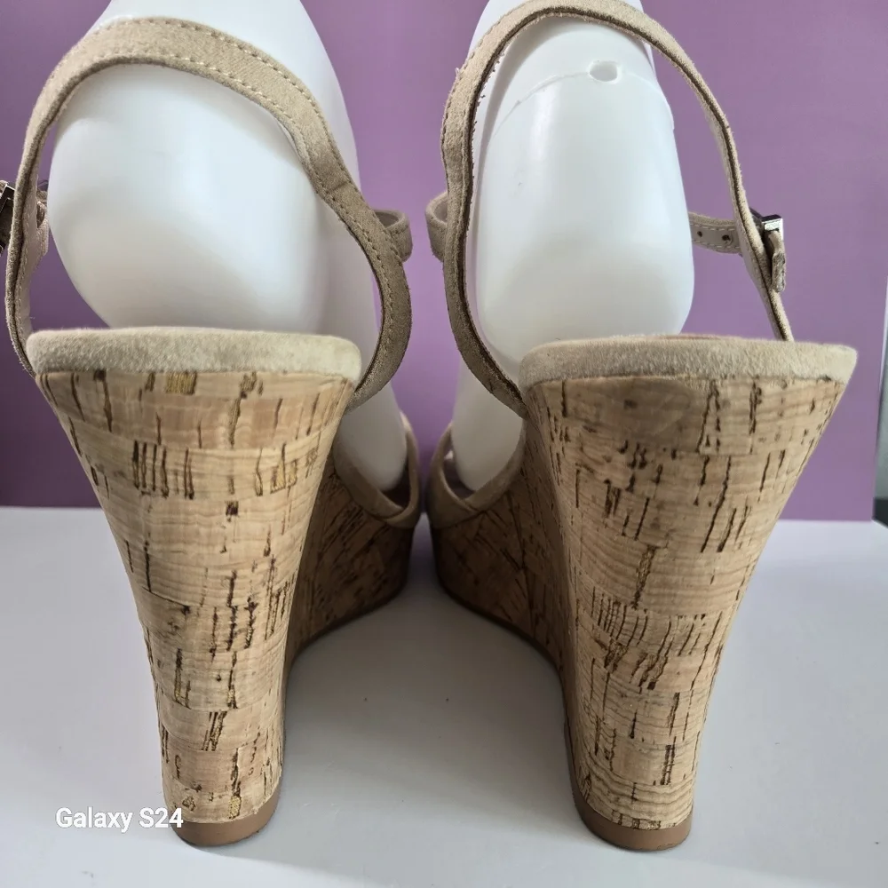 Charles by Charles David Lambert Wedge Sandals Nude Size 10 New/NWOT